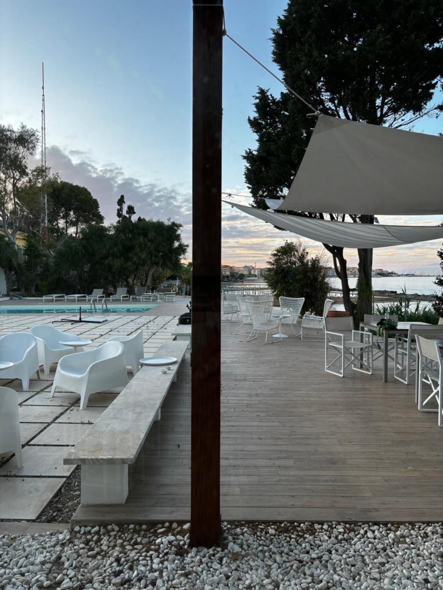 B&B Do'Mmilio Crotone Bagian luar foto
