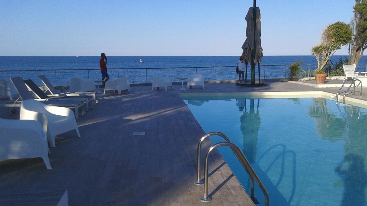 B&B Do'Mmilio Crotone Bagian luar foto