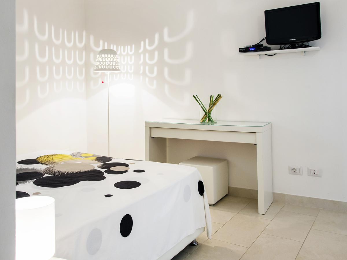 B&B Do'Mmilio Crotone Bagian luar foto